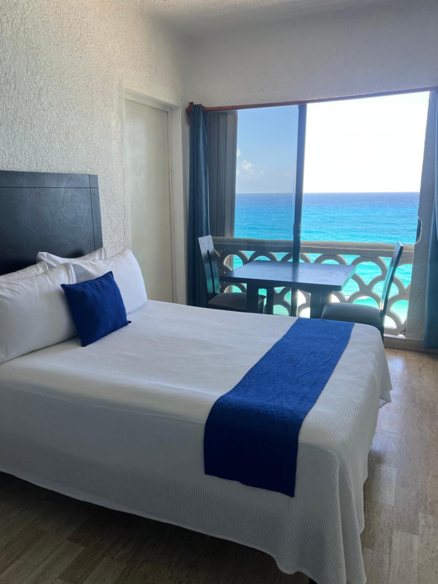 “Magic Sunrise At Cancun” Exterior foto