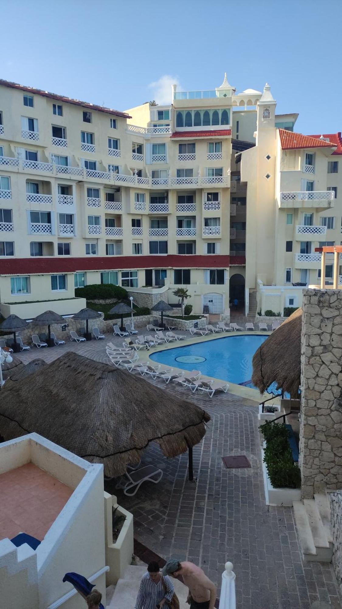 “Magic Sunrise At Cancun” Exterior foto